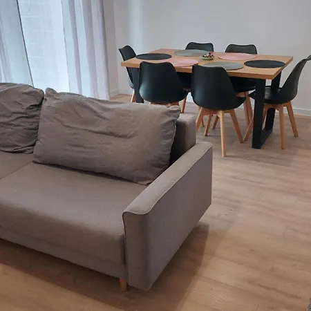 Apartament Z Ogrodkiem Ряшів Екстер'єр фото